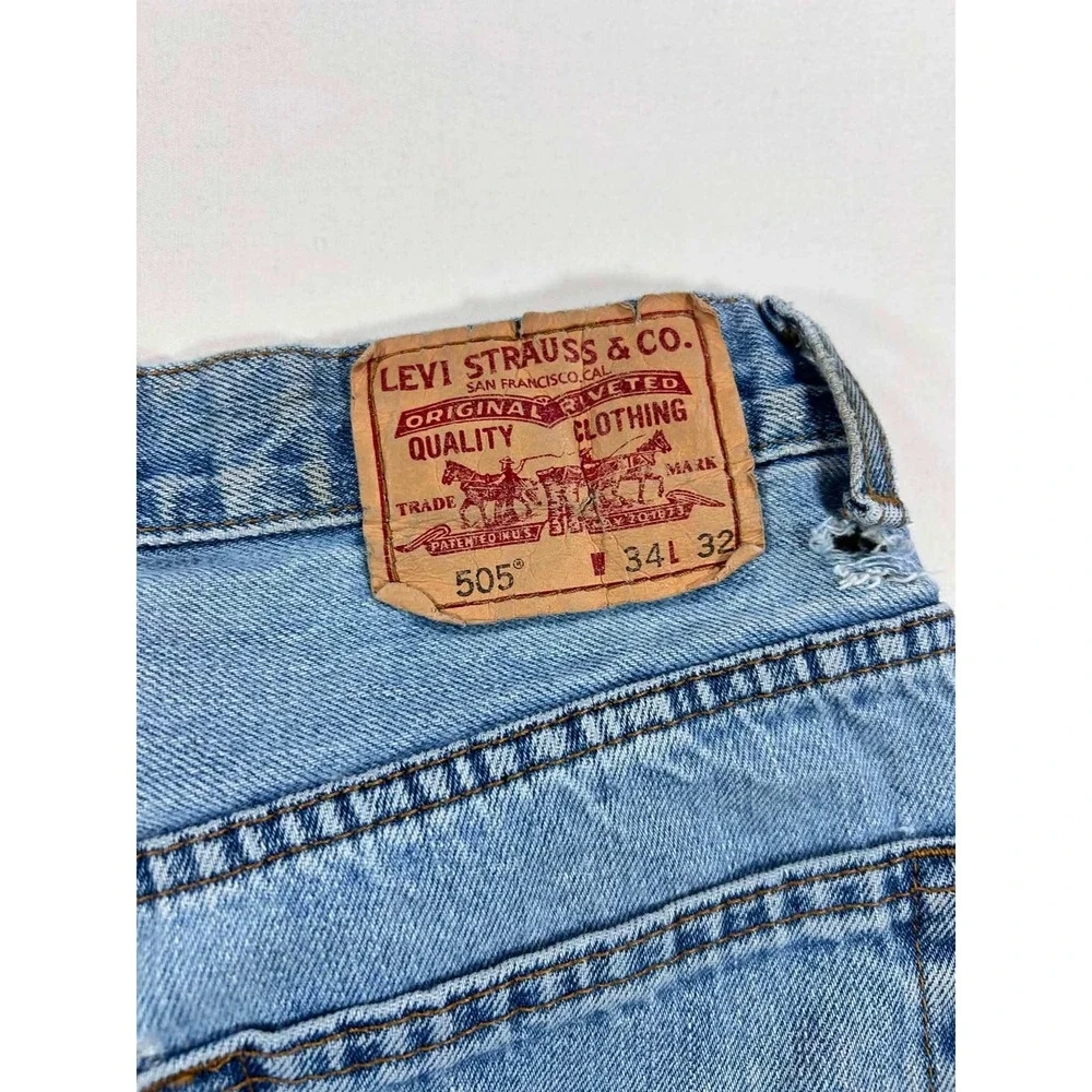Levis 505 Regular Fit Light Wash Distressed Blue Jeans Mens 34x32 100% Cotton